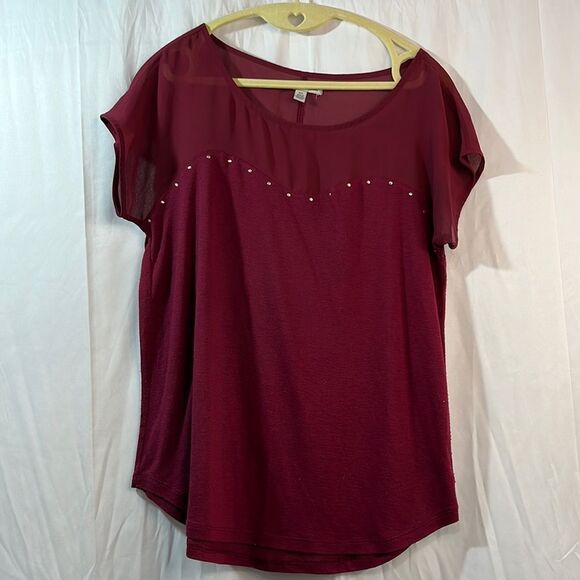 (10) Euc American Eagle wine colored pullover top size Medium - Picture 2 of 6
